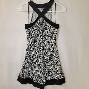 White House Black Market Monochrome Patterned Blouse